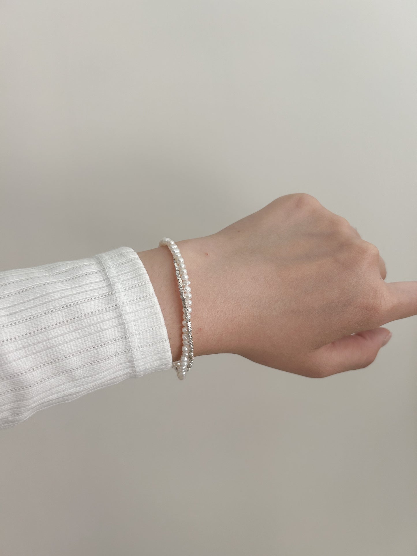 Elegant Pearl Bracelet